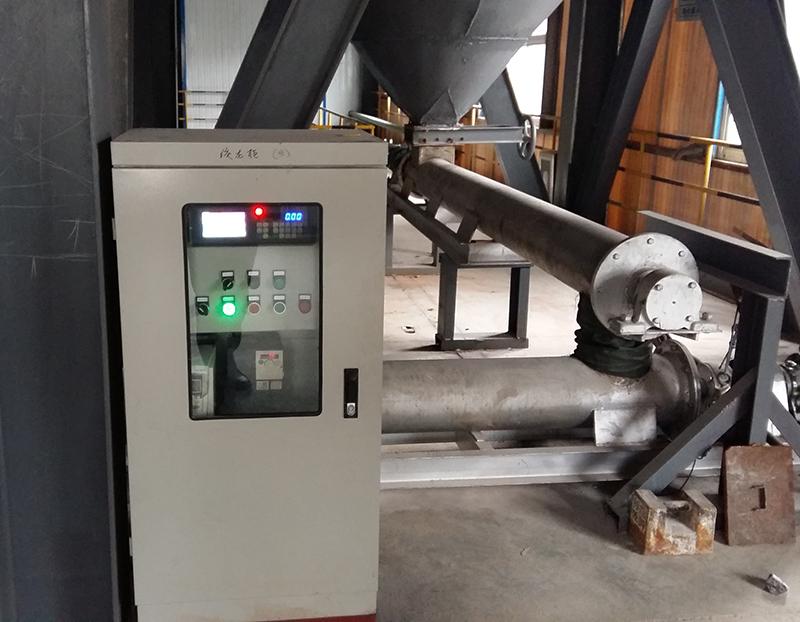 磨機螺旋給料現(xiàn)場